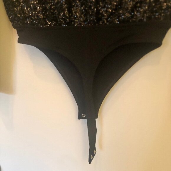 NWT Express Color Block Sequin Strong Shoulder Thong Bodysuit sz XXS - Picture 15 of 15